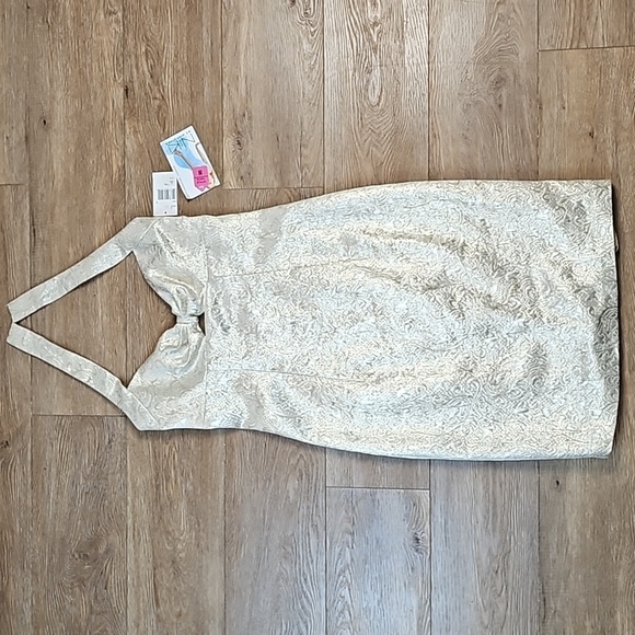 NWT Niki by Niki Livas Champagne Gold Quilted Halter Coctail Semi-Formal Dress - Picture 1 of 16